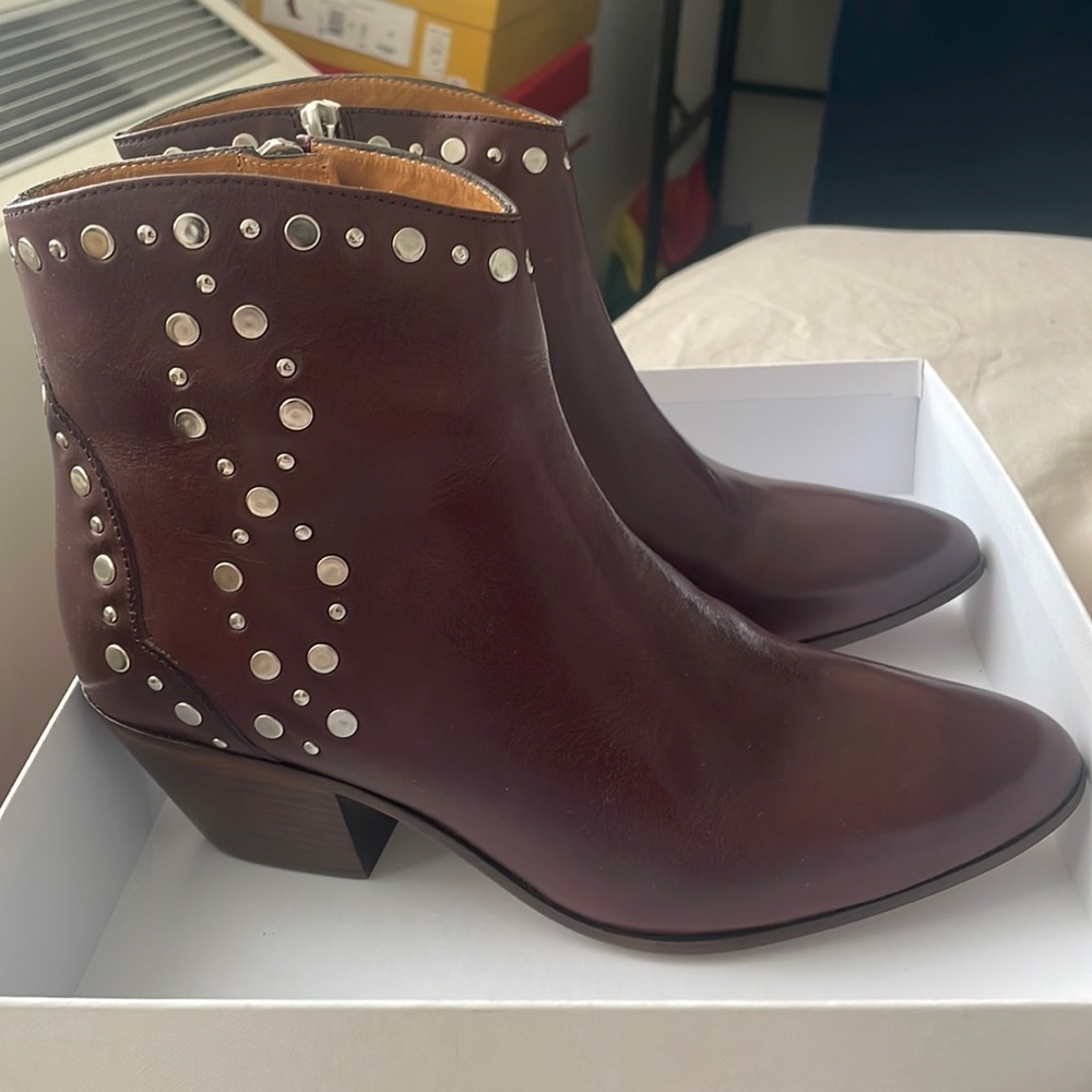 Isabel Marant Studded Western Story in Burgundy Size 8